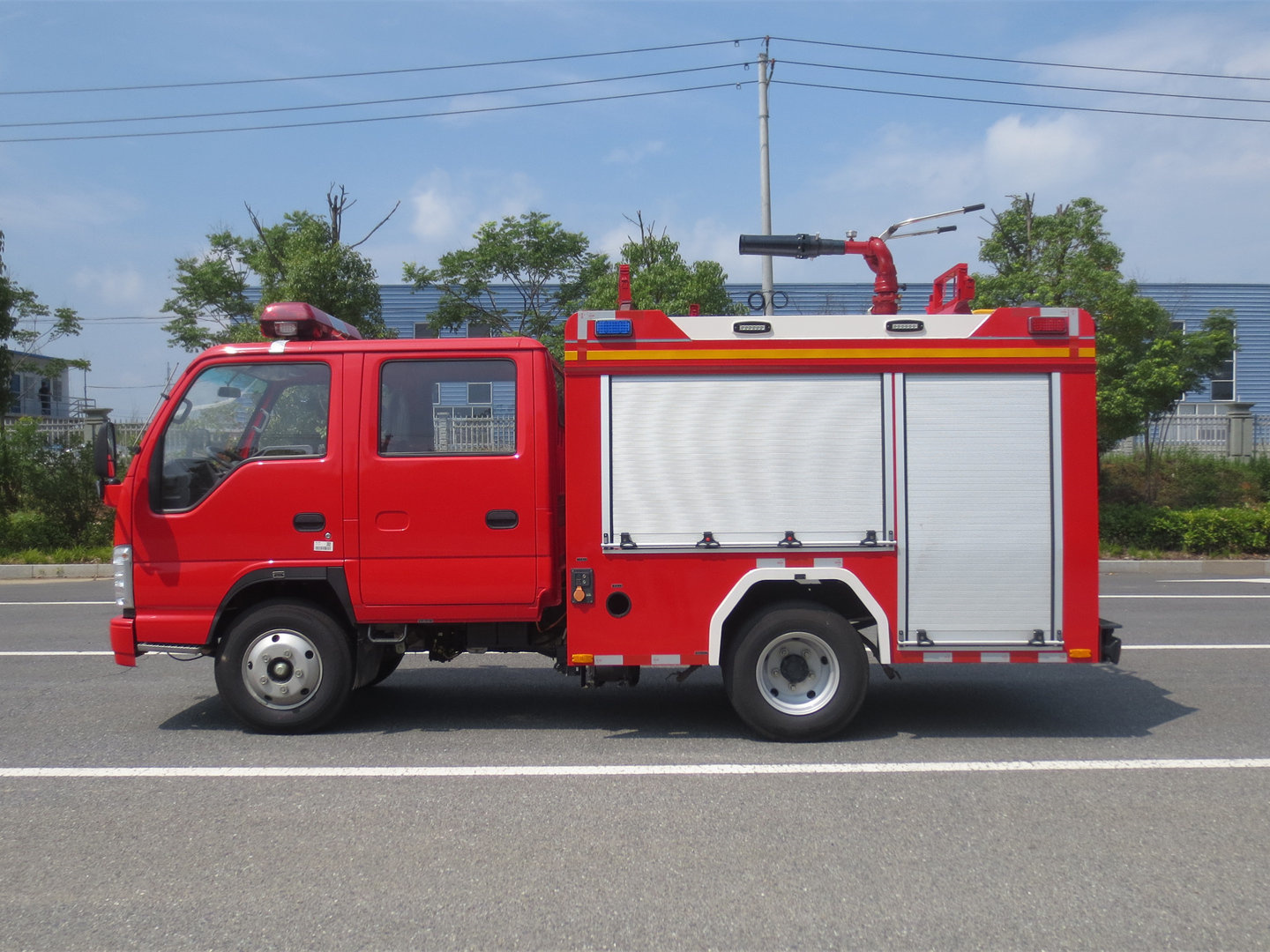 藍牌五十鈴1噸水罐消防車