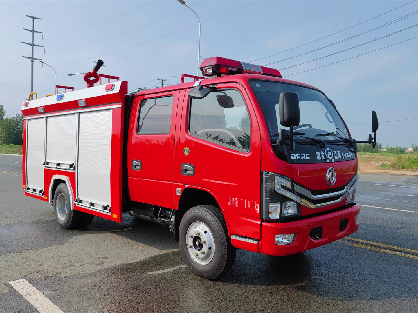 2.5噸東風(fēng)泡沫消防車