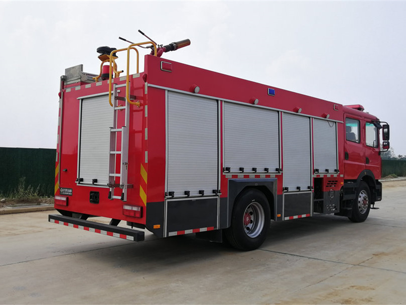 7噸東風(fēng)泡沫消防車