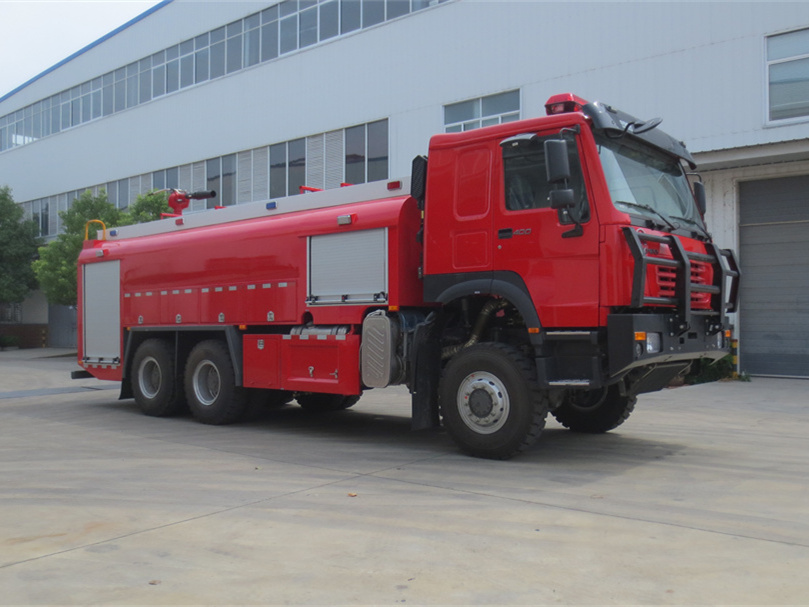 四驅(qū)9噸后雙橋泡沫消防車