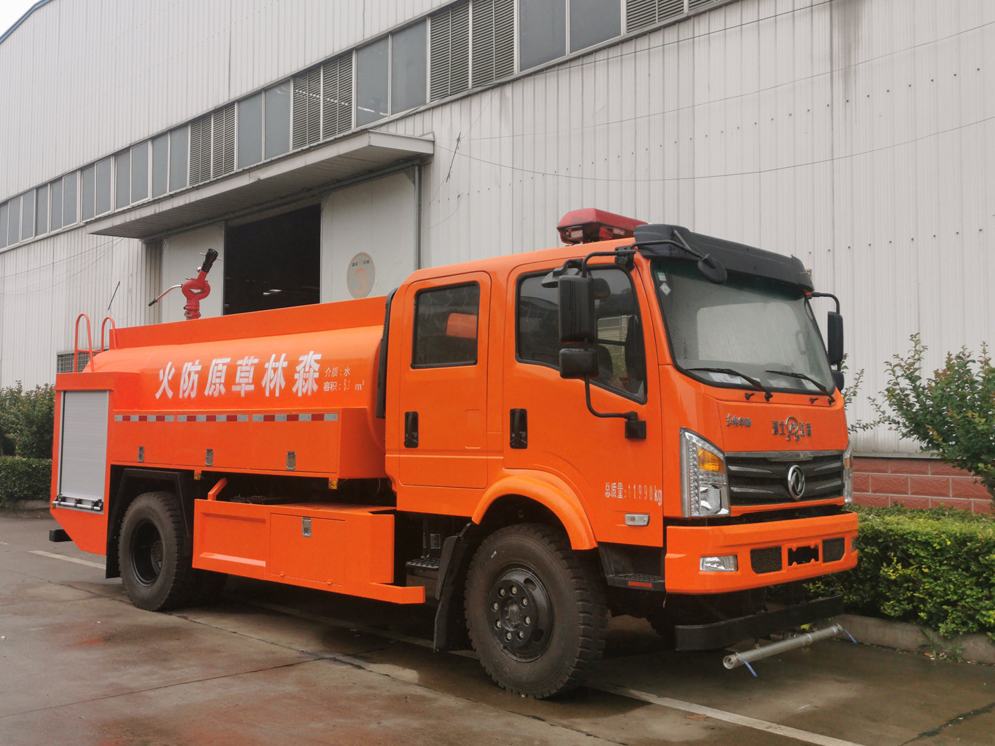 5噸四驅(qū)雙排灑水車