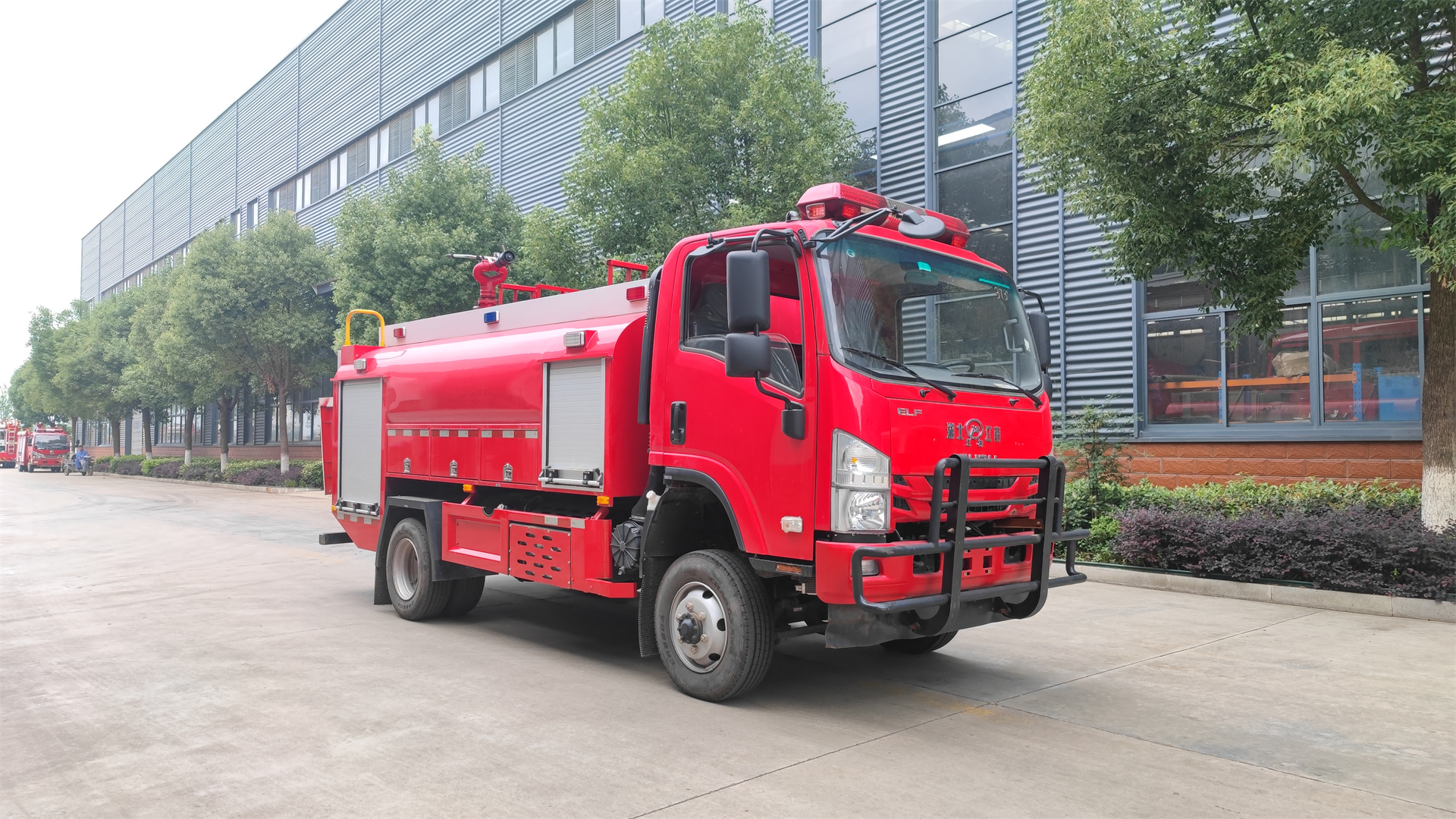 森林四驅(qū)慶鈴單排5噸供水車