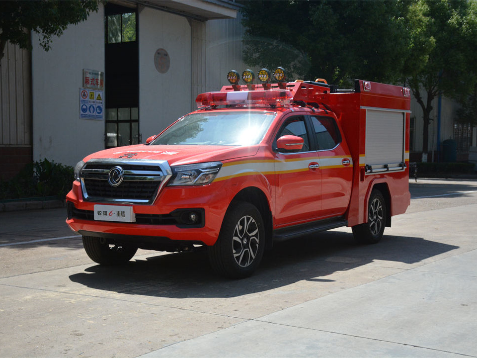 東風皮卡器材消防車